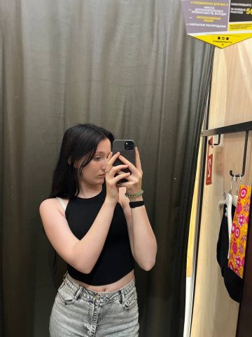 Шарлотта Галактика Брусянский